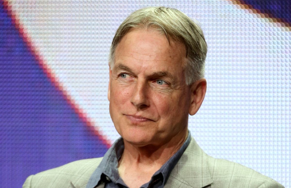 Mark Harmon in a blazer and jeans onstage at the 2014 Summer Television Critics Association