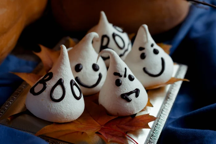 These Cute Meringue Ghost Cookies Use Only Two Ingredients