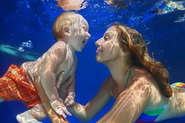 Captivating Images of Babies’ Underwater Adventures